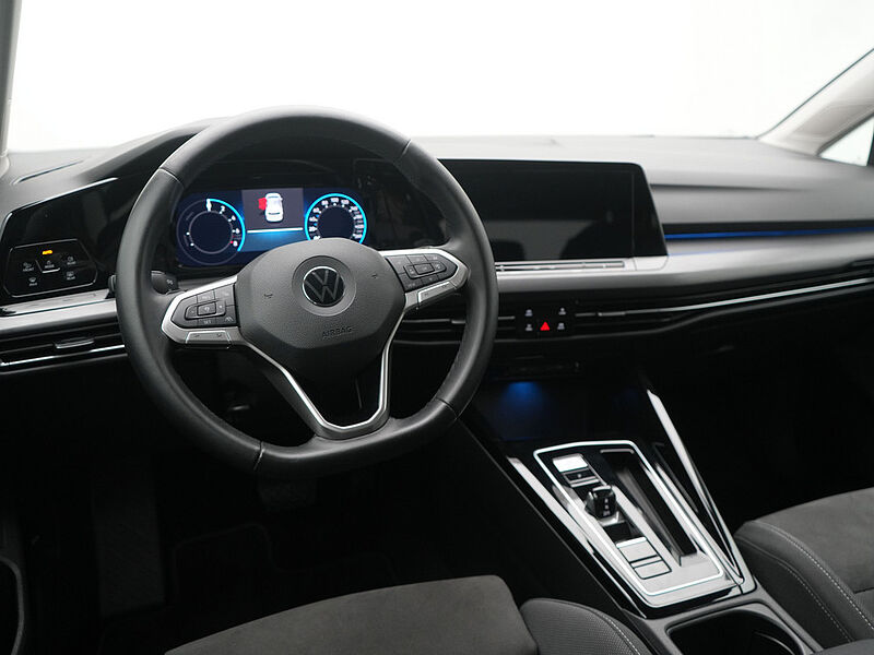 Volkswagen Golf VIII eHybrid Style DSG CARPLAY KAM SHZ PDC