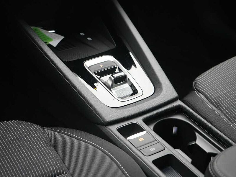 SKODA OCTAVIA Combi Selection DSG VIRT AHK KAM CARPLAY