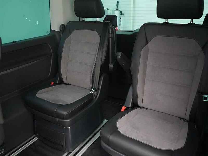 Volkswagen T6.1 Multivan Generation Six 7-SITZE STANDHZ AHK