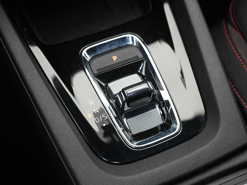 SKODA OCTAVIA Combi iV RS DSG VIRT CARPLAY LED SHZ PDC