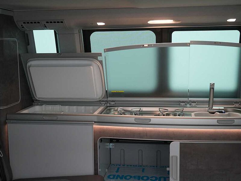 Volkswagen T6.1 California Ocean Edition 4Motion LEDER ACC