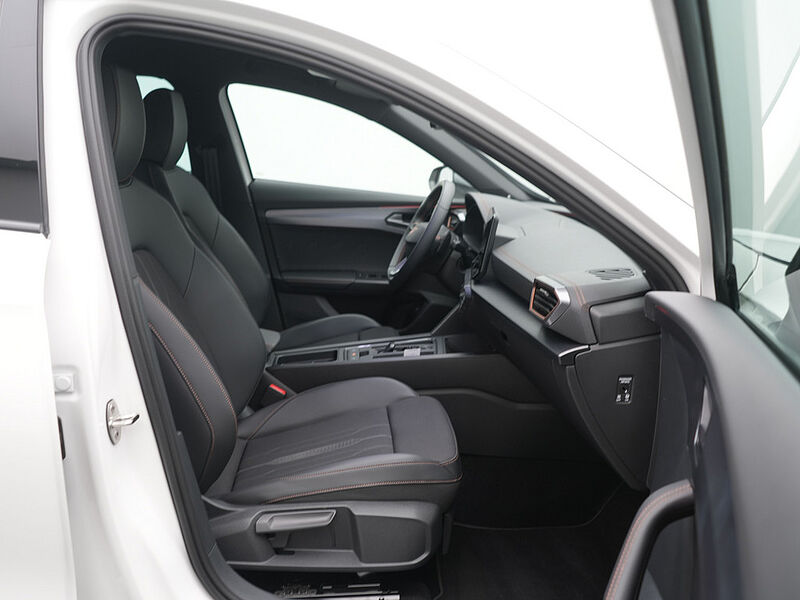 CUPRA Formentor e-Hybrid DSG APP ACC VIRT SHZ PDC LED