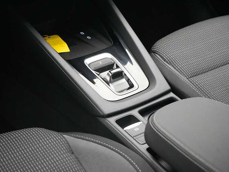 SKODA OCTAVIA Combi Selection DSG AHK MATRIX ACC NAVI