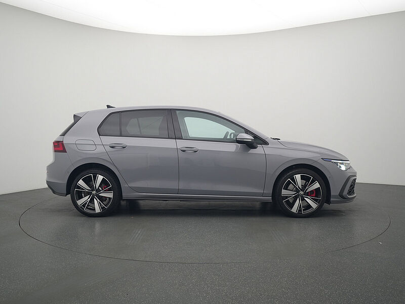 Volkswagen Golf VIII GTE DSG AHK MATRIX HUD NAVI VIRT DCC