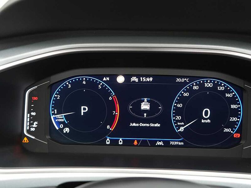 Volkswagen T-Roc LED KAM AHK SHZ PDC