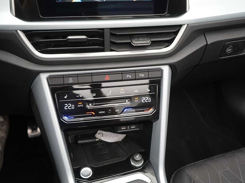 Volkswagen T-Roc LED KAM AHK SHZ PDC