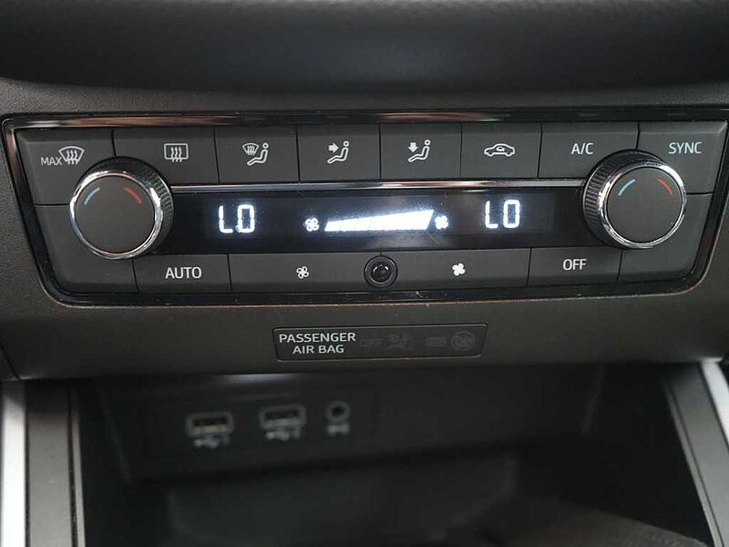 SEAT Arona LED PDC KAM KLIMA