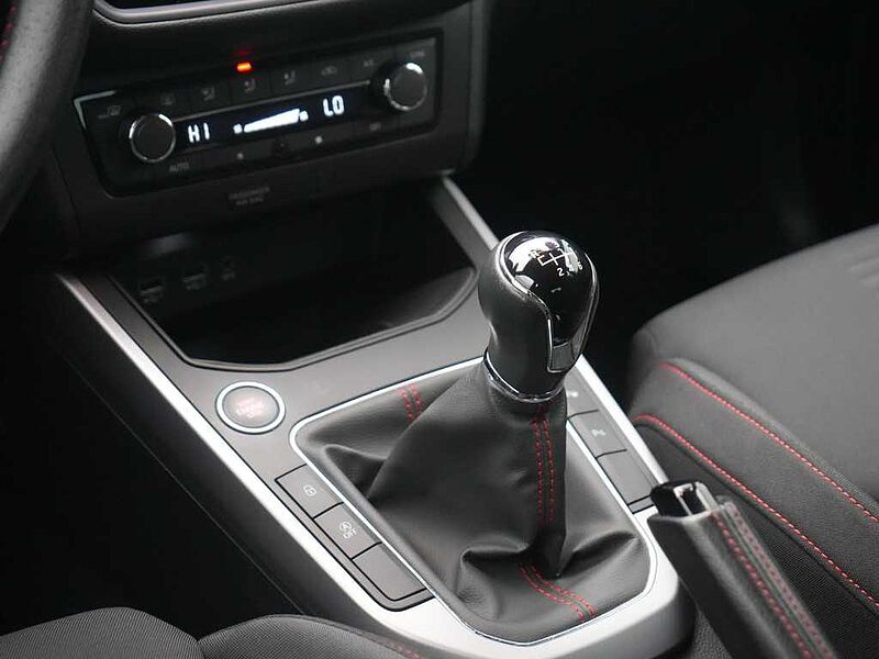 SEAT Arona LED PDC KAM KLIMA