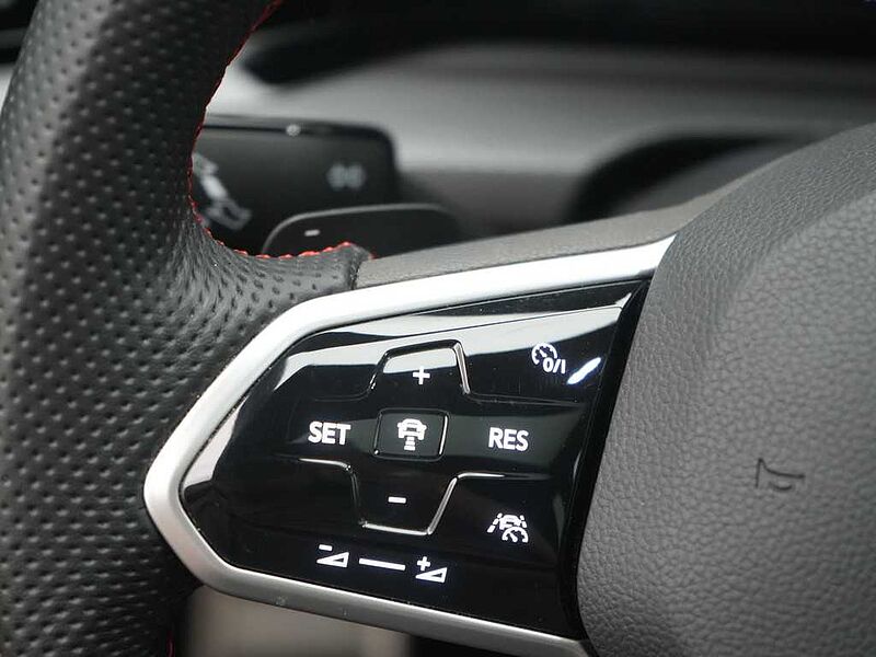 Volkswagen Golf VIII GTI Clubsport PANO H/K HUD MATRIX ACC