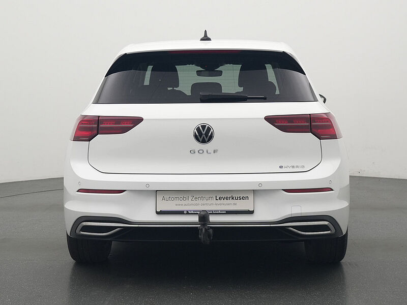 Volkswagen Golf VIII eHybrid Style DSG MATRIX AHK NAVI VIRT