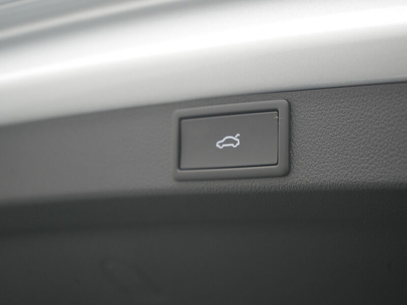 SKODA OCTAVIA Combi Selection DSG AHK MATRIX NAVI ACC