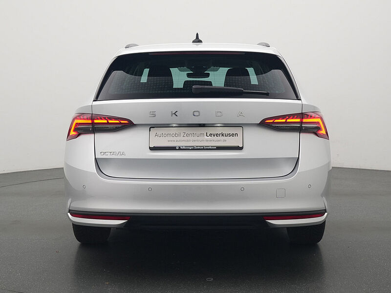 SKODA OCTAVIA Combi Selection DSG AHK MATRIX NAVI ACC