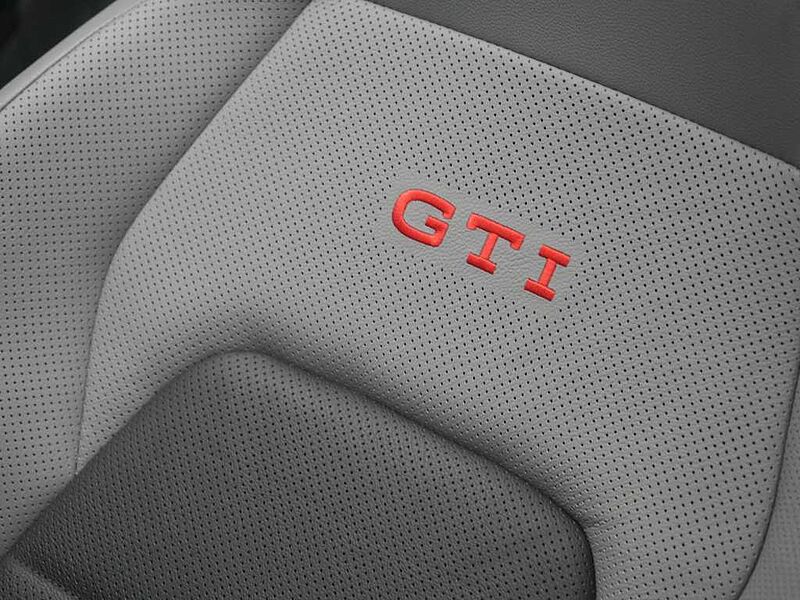 Volkswagen Golf VIII GTI PANO MATRIX H/K HUD ACC LEDER NAVI