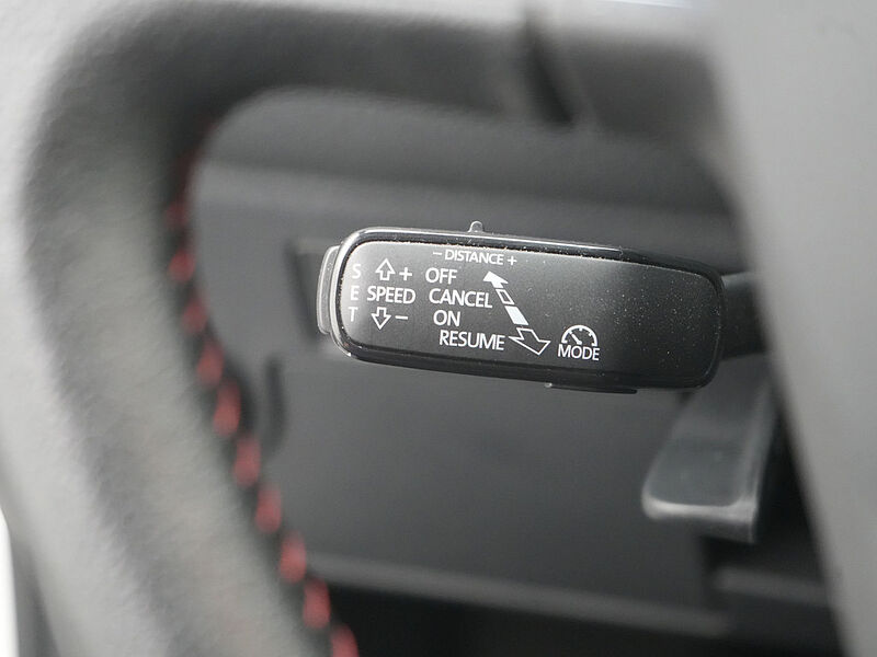 SEAT Arona FR LED KAM PDC KLIMA