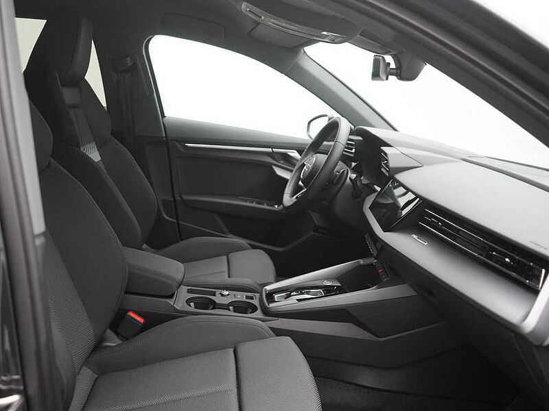 Audi A3 LED HUD SONOS KAM SHZ