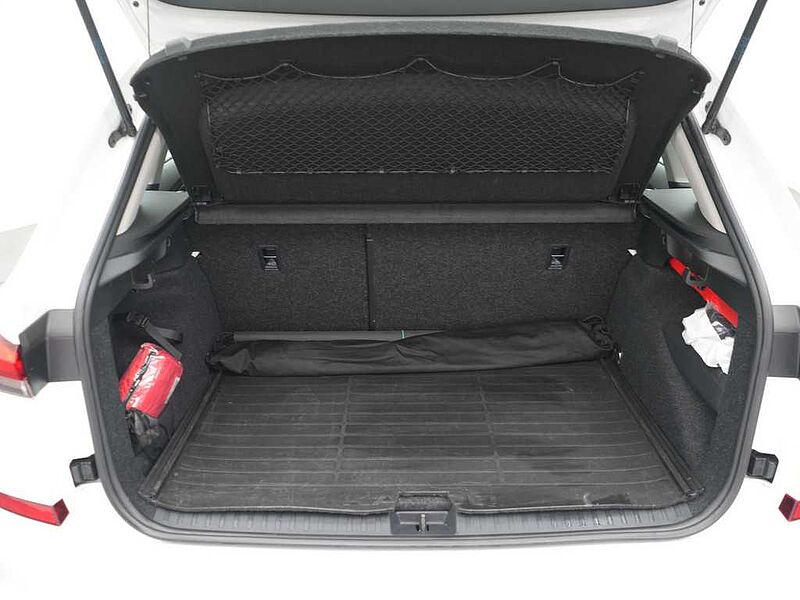 SKODA KAMIQ Ambition DSG AHK VIRT NAVI KAM CARPLAY PDC