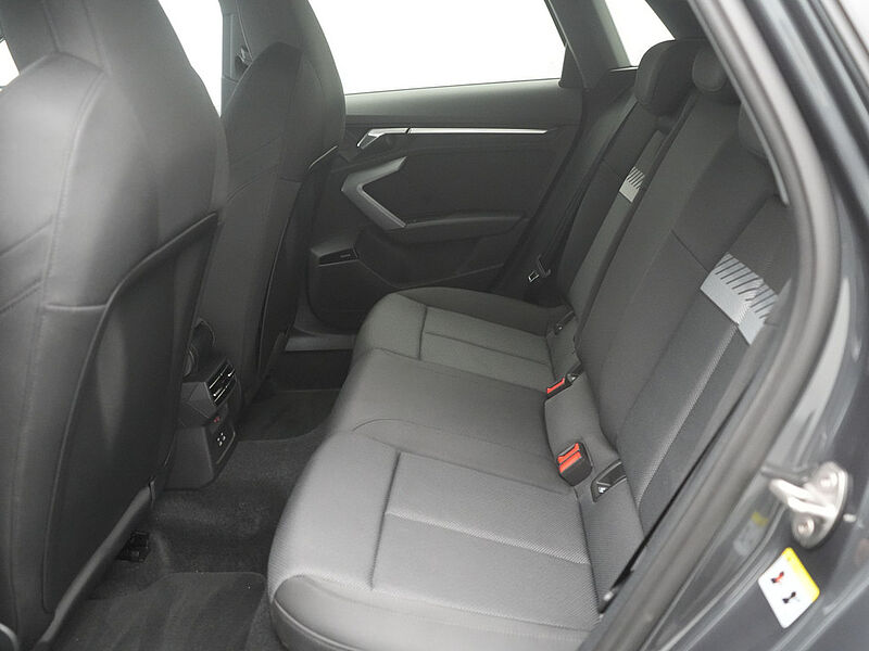 Audi A3 Sportback advanced SONOS HUD NAVI VIRT SHZ