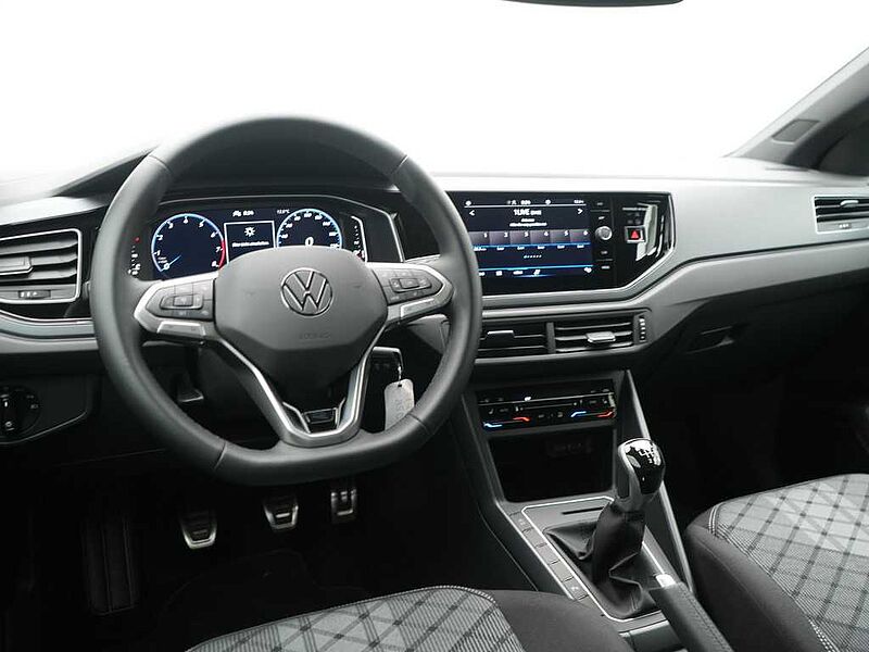 Volkswagen Taigo R-Line ACC MATRIX KAM CARPLAY SHZ AHK