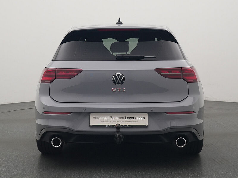 Volkswagen Golf VIII MATRIX DSG PANO AHK KAM SHZ