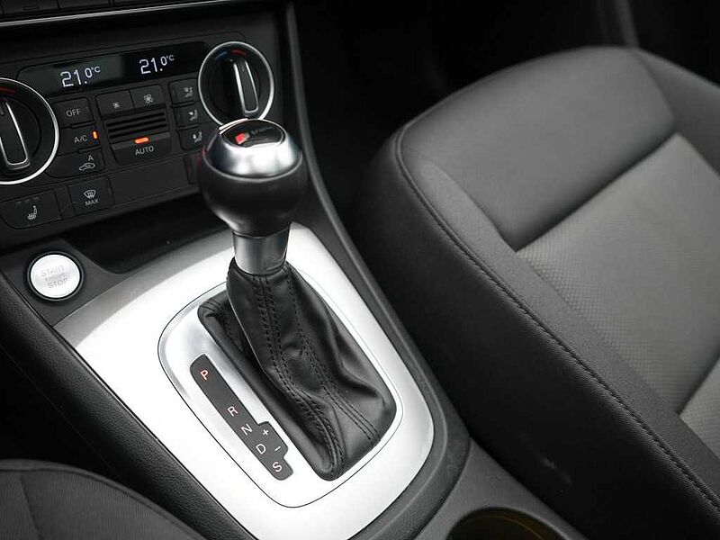 Audi Q3 S-TRON AHK NAVI PANO SHZ PDC XENON