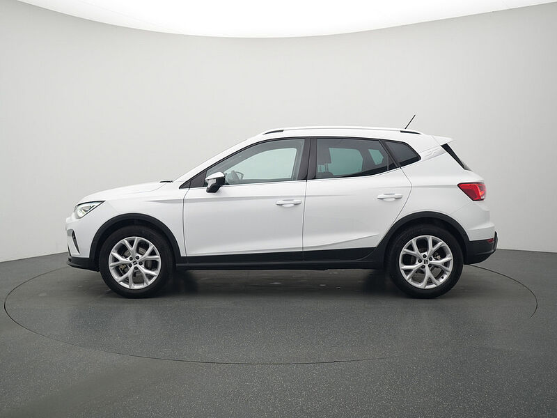 SEAT Arona TSI FR DSG ACC KEYLESS NAVI VIRT KAM SHZ