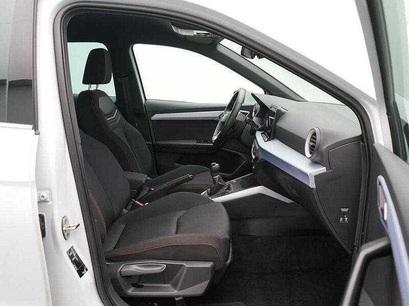 SEAT Arona TSI FR VIRT KAM LED SHZ PDC APP CONNECT