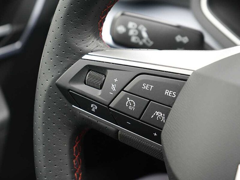 SEAT Arona TSI FR ACC VIRT NAVI KAM SHZ PDC