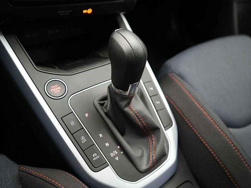SEAT Arona FR TSI DSG SHZ KAM LED ACC PDC