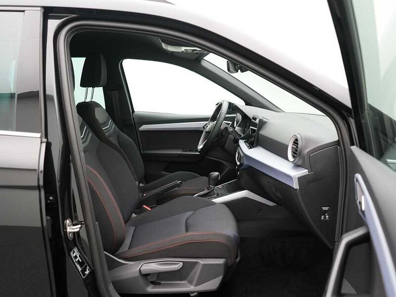 SEAT Arona FR TSI DSG SHZ KAM LED ACC PDC