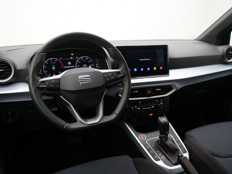 SEAT Arona FR TSI DSG SHZ KAM LED ACC PDC