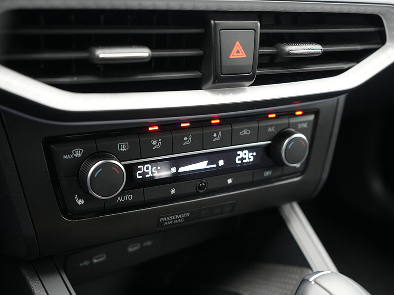 SEAT Ibiza TSI FR SPORTSITZE LED APP CONNECT PDC