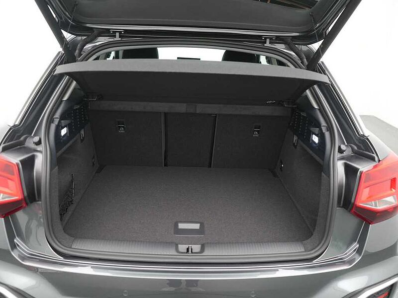 Audi Q2 S line CARPLAY VIRT PDC SHZ AHK SHZ