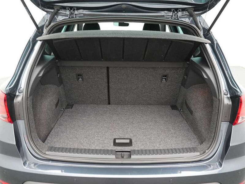 SEAT Arona TSI FR APP CONNECT KAMERA LED PDC ACC