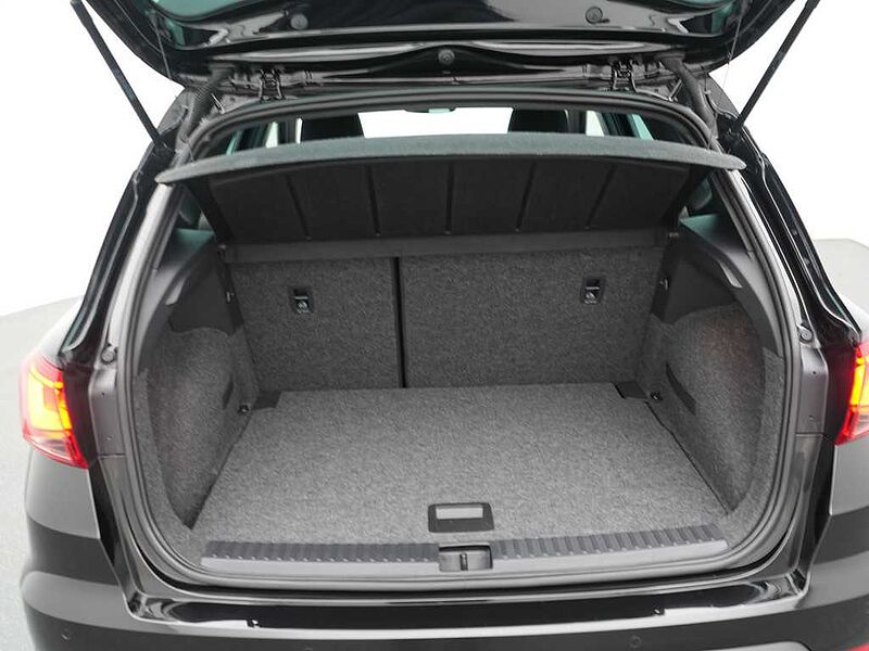 SEAT Arona TSI FR DSG NAVI VIRT LED KEYLESS ACC KAM