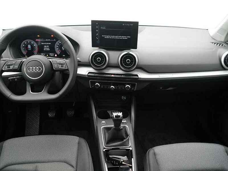 Audi Q2 S line AHK LED VIRT SHZ CARPLAY PDC LED