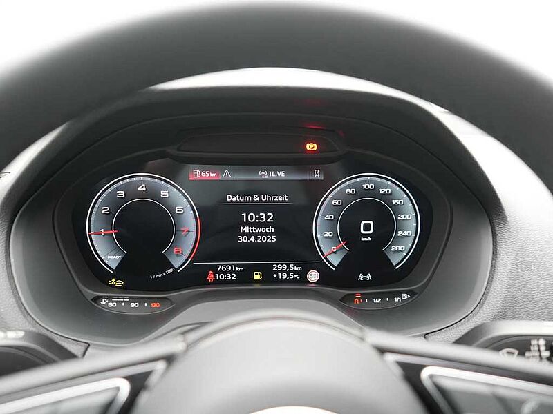 Audi Q2 S line AHK LED VIRT SHZ CARPLAY PDC LED