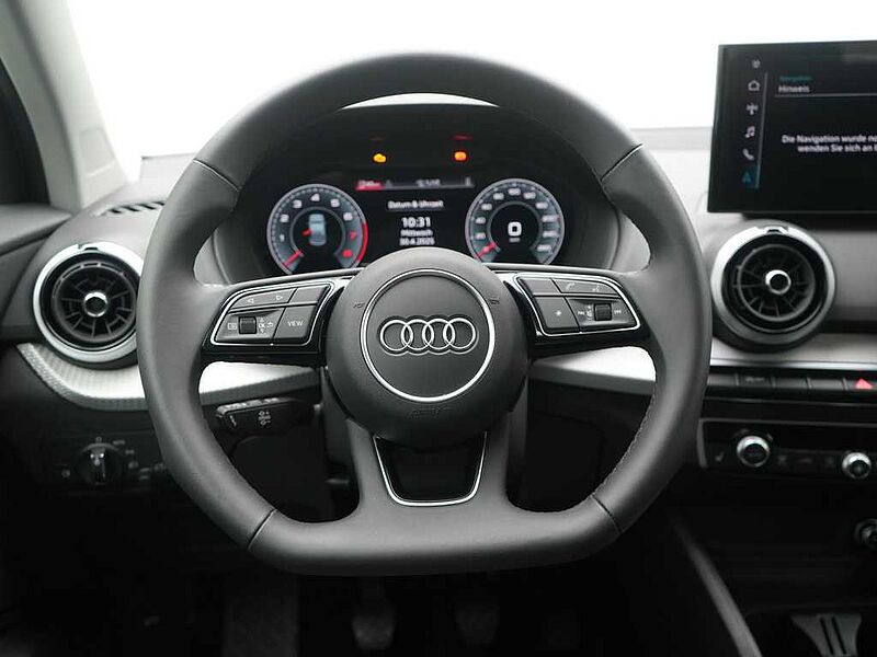 Audi Q2 S line AHK LED VIRT SHZ CARPLAY PDC LED