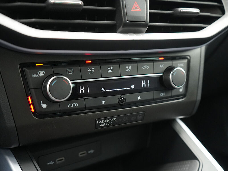 SEAT Arona FR TSI NAVI VIRT ACC LED KAM SHZ CARPLAY