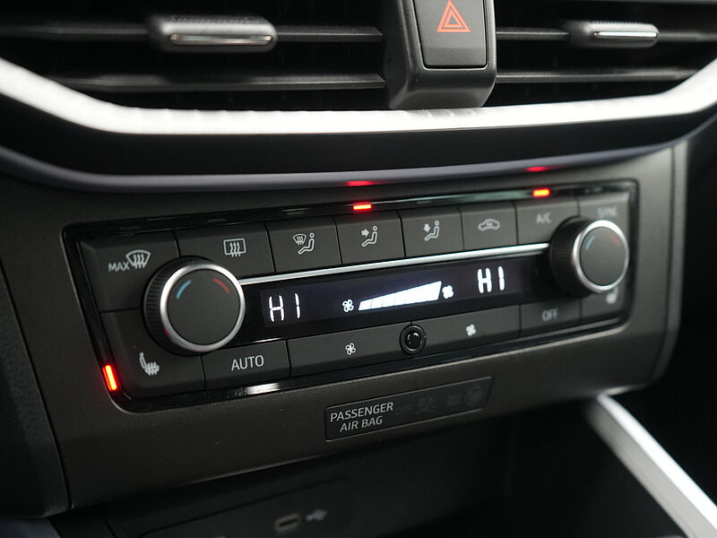 SEAT Arona FR TSI ACC LED NAVI KAM SHZ PDC