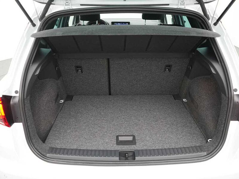 SEAT Arona FR TSI ACC LED NAVI KAM SHZ PDC
