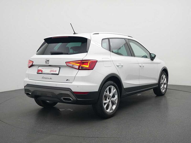 SEAT Arona FR TSI ACC LED NAVI KAM SHZ PDC