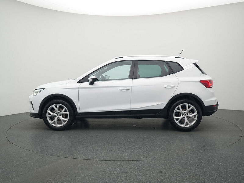 SEAT Arona FR TSI ACC LED NAVI KAM SHZ PDC