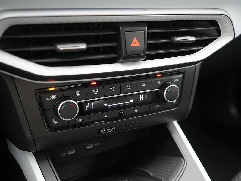 SEAT Arona KEYLESS NAVI VIRT ACC KAM SHZ LED