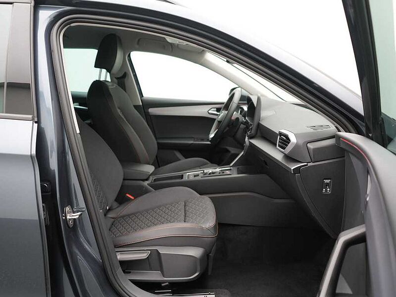 SEAT Leon Sportstourer FR VIRT APP NAV KAM PDC