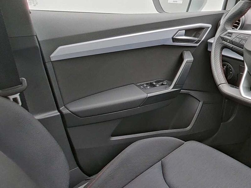 SEAT Arona VIRT SHZ KAM ACC LED PDC NAVI