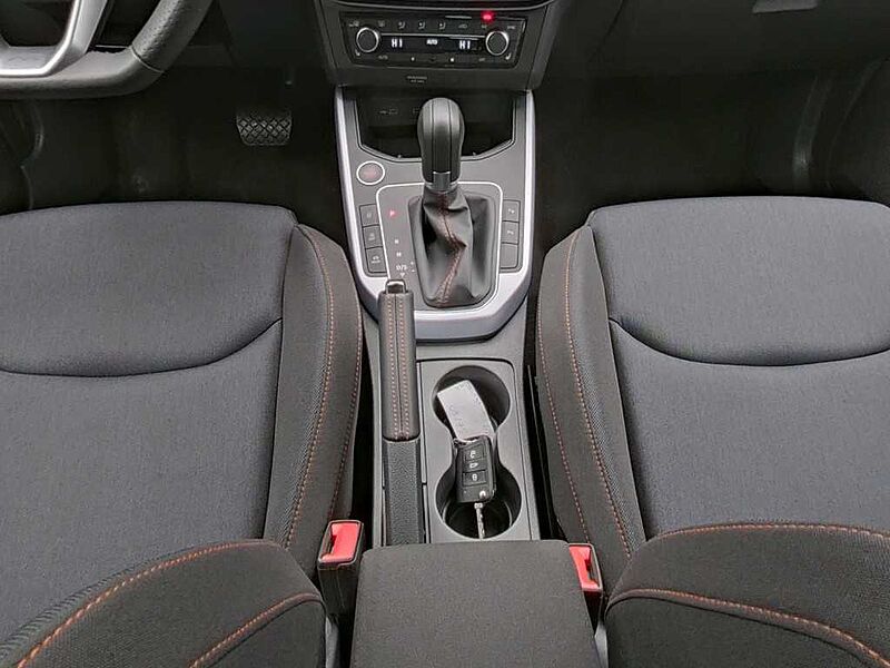 SEAT Arona FR DSG SHZ KAM LED ACC PDC