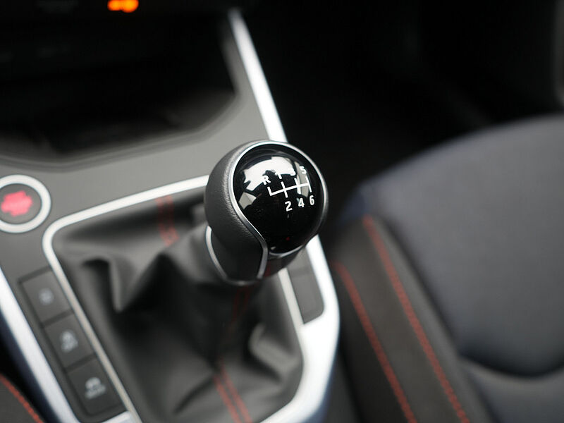 SEAT Arona FR TSI APP CONNECT NAVI VIRT ACC KAM SHZ