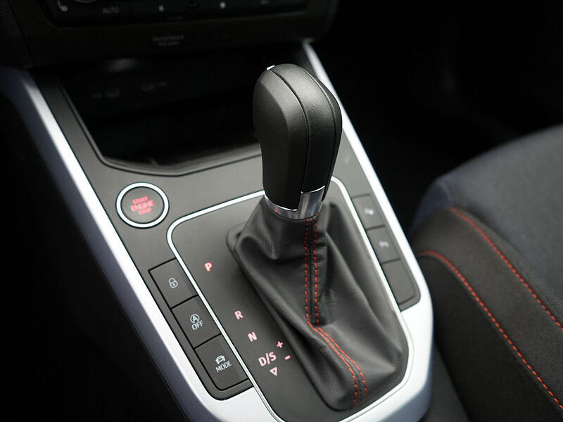 SEAT Arona FR VIRT APP ACC SHZ KAM LED PDC