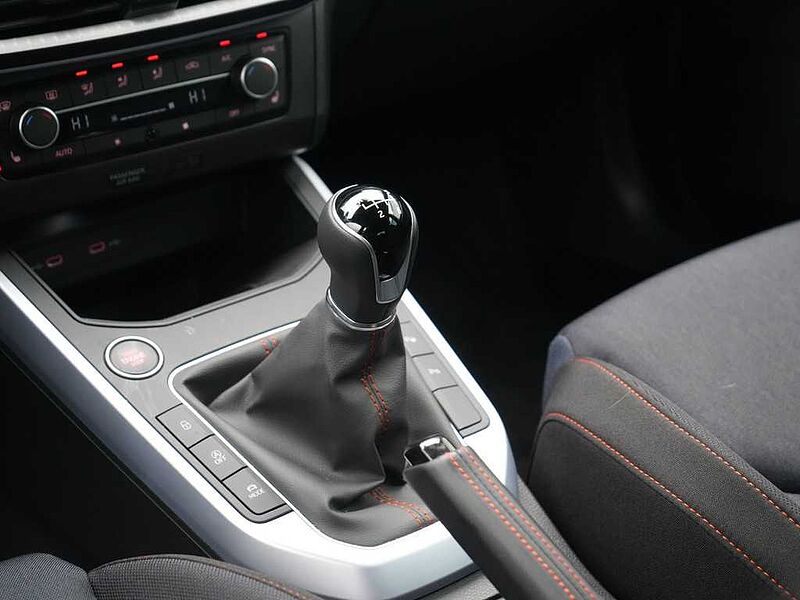 SEAT Arona TSI FR ACC VIRT APP CONNECT NAVI KAM PDC