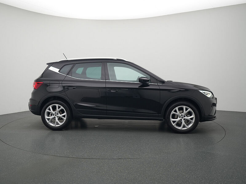 SEAT Arona FR TSI NAVI VIRT ACC KAM SHZ APP